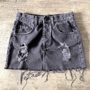 𝅺FOREVER 21 LOS ANGELES Black Deconstructed Button-Fly Denim Mini Skirt